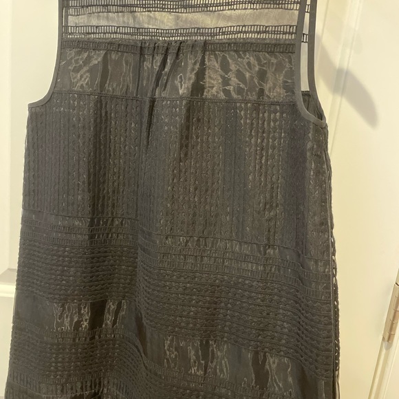 Madewell Tulle & Sheer embroidered dress. 🖤 - Picture 10 of 12
